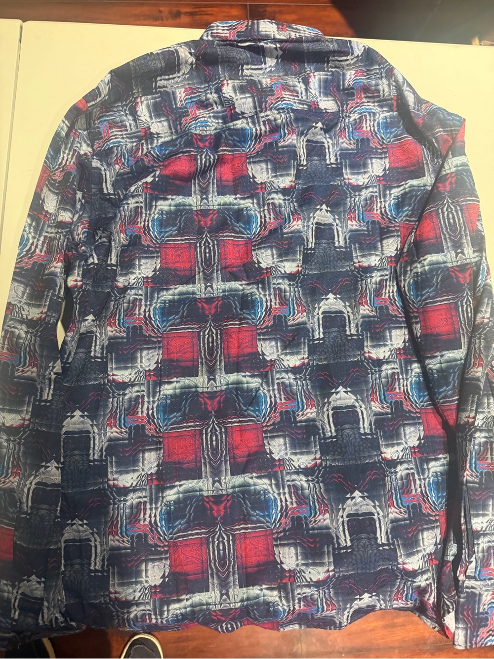 Casual Men's Long-Sleeve Button-Down Shirt - Navy & Red Pattern